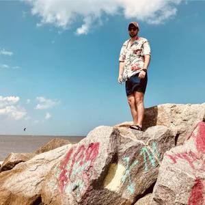 Meet your Posher, Simon